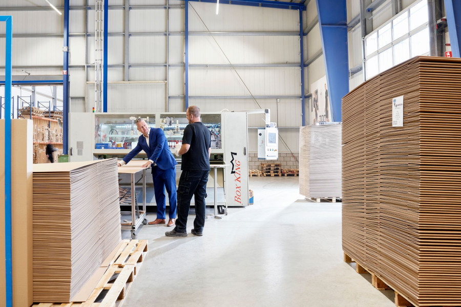 Liof Akarton HT8_5691.jpg